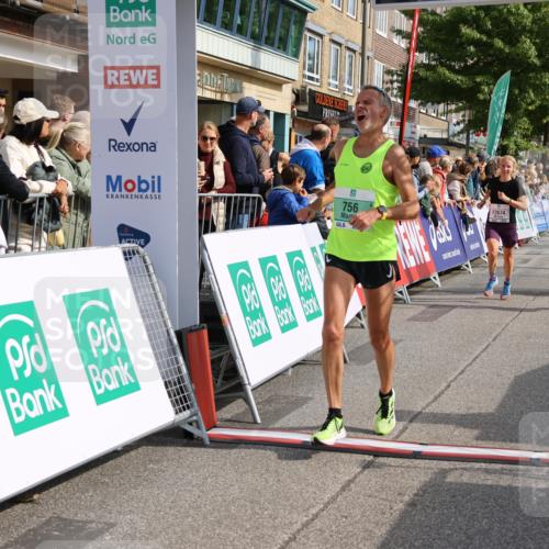 15.09.2024 - PSD Bank Halbmarathon Strokosch-Dieckow http://msf.ph/oto/7092541 15.09.2024 11:37:46 Ziel 744, 753, 756, 1056, 1104, 1105, 1163, 1199, 1238, 1306, 2625, 2674 meine-sportfotos.de