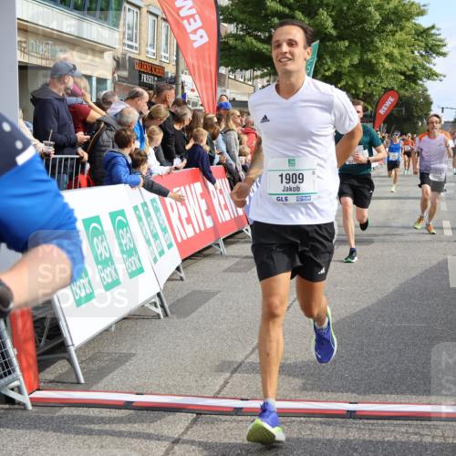 15.09.2024 - PSD Bank Halbmarathon Strokosch-Dieckow http://msf.ph/oto/7092622 15.09.2024 11:44:23 Ziel 717, 720, 950, 1166, 1180, 1246, 1250, 1256, 1275, 1334, 1771, 1909, 2482, 2556, 2967 meine-sportfotos.de