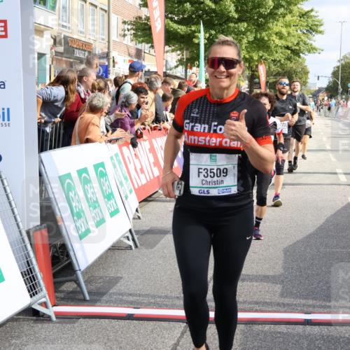 15.09.2024 - PSD Bank Halbmarathon Strokosch-Dieckow http://msf.ph/oto/7092629 15.09.2024 12:16:07 Ziel 985, 2007, 2055, 2123, 2289, 2294, 2855, 3509 meine-sportfotos.de