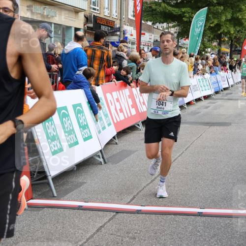 15.09.2024 - PSD Bank Halbmarathon Strokosch-Dieckow http://msf.ph/oto/7092653 15.09.2024 11:30:00 Ziel 703, 704, 711, 727, 1041, 1991, 2469, 2567, 2615, 3512 meine-sportfotos.de
