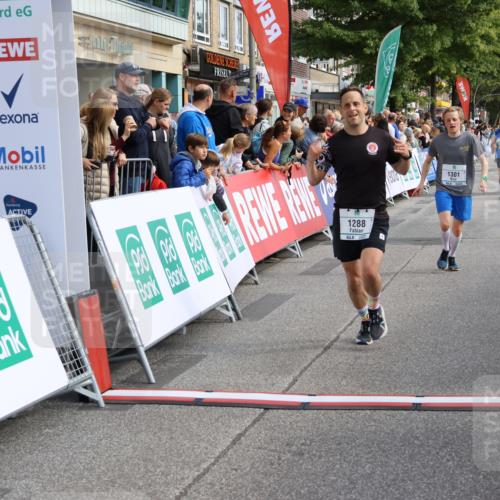 15.09.2024 - PSD Bank Halbmarathon Strokosch-Dieckow http://msf.ph/oto/7092708 15.09.2024 11:38:30 Ziel 764, 989, 1170, 1288, 1301, 1472, 1478 meine-sportfotos.de