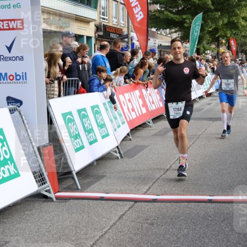 15.09.2024 - PSD Bank Halbmarathon Strokosch-Dieckow http://msf.ph/oto/7092713 15.09.2024 11:38:30 Ziel 764, 989, 1170, 1288, 1301, 1472, 1478 meine-sportfotos.de