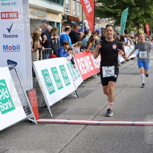 15.09.2024 - PSD Bank Halbmarathon Strokosch-Dieckow http://msf.ph/oto/7092722 15.09.2024 11:38:30 Ziel 764, 989, 1170, 1288, 1301, 1472, 1478 meine-sportfotos.de
