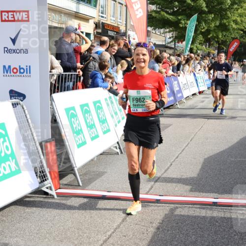 15.09.2024 - PSD Bank Halbmarathon Strokosch-Dieckow http://msf.ph/oto/7092725 15.09.2024 11:44:36 Ziel 962, 1166, 1179, 1180, 1227, 1256, 1275, 1282, 1317, 1389, 1450, 1583, 1628, 2496, 2554, 2556, 2667 meine-sportfotos.de