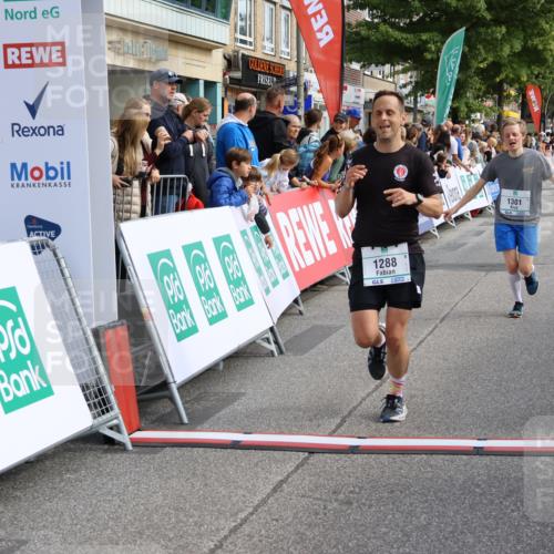 15.09.2024 - PSD Bank Halbmarathon Strokosch-Dieckow http://msf.ph/oto/7092726 15.09.2024 11:38:30 Ziel 764, 989, 1170, 1288, 1301, 1472, 1478 meine-sportfotos.de