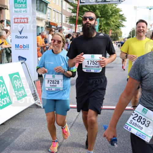 15.09.2024 - PSD Bank Halbmarathon Strokosch-Dieckow http://msf.ph/oto/7092727 15.09.2024 12:10:47 Ziel 1211, 1649, 1752, 1881, 2028, 2143, 2828, 2833, 2877, 2985, 3077, 3147, 3506, 3538 meine-sportfotos.de