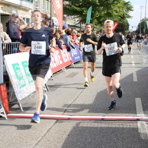 15.09.2024 - PSD Bank Halbmarathon Strokosch-Dieckow http://msf.ph/oto/7092754 15.09.2024 11:44:38 Ziel 962, 1166, 1179, 1180, 1227, 1256, 1282, 1317, 1389, 1450, 1583, 1628, 2496, 2554, 2667 meine-sportfotos.de