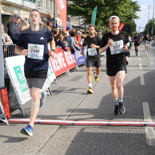 15.09.2024 - PSD Bank Halbmarathon Strokosch-Dieckow http://msf.ph/oto/7092763 15.09.2024 11:44:38 Ziel 962, 1166, 1179, 1180, 1227, 1256, 1282, 1317, 1389, 1450, 1583, 1628, 2496, 2554, 2667 meine-sportfotos.de