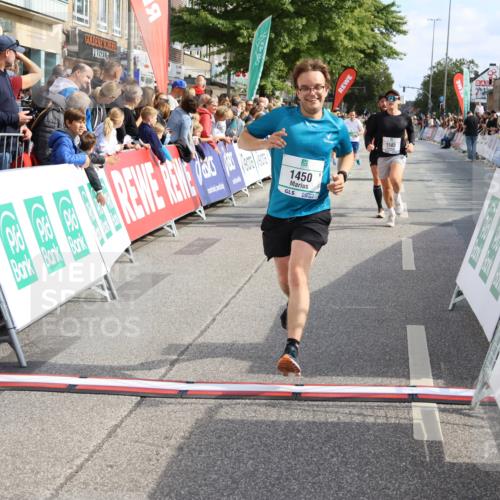 15.09.2024 - PSD Bank Halbmarathon Strokosch-Dieckow http://msf.ph/oto/7092779 15.09.2024 11:44:41 Ziel 442, 773, 962, 1166, 1179, 1180, 1227, 1256, 1282, 1317, 1389, 1450, 1583, 1628, 2496, 2554, 2667, 3515 meine-sportfotos.de