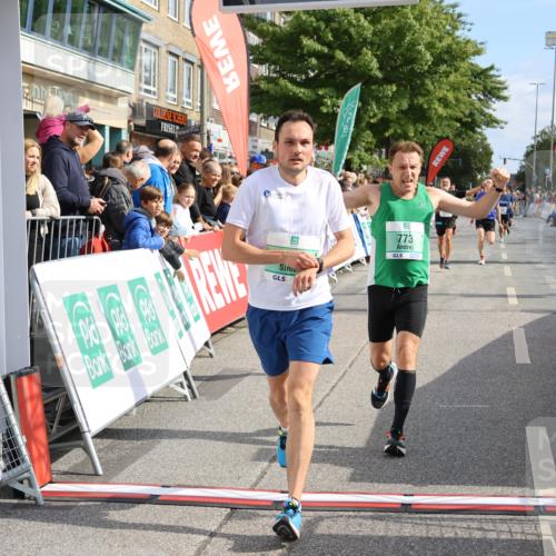 15.09.2024 - PSD Bank Halbmarathon Strokosch-Dieckow http://msf.ph/oto/7092826 15.09.2024 11:44:47 Ziel 442, 773, 962, 1179, 1206, 1227, 1317, 1450, 1583, 1806, 2496, 2554, 2667, 3515 meine-sportfotos.de