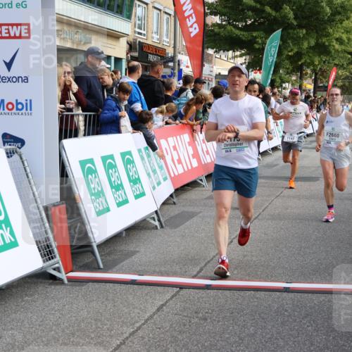 15.09.2024 - PSD Bank Halbmarathon Strokosch-Dieckow http://msf.ph/oto/7092827 15.09.2024 11:38:46 Ziel 764, 828, 903, 989, 1094, 1142, 1170, 1175, 1189, 1371, 1461, 2485, 2660 meine-sportfotos.de