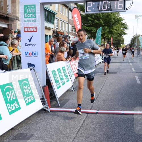15.09.2024 - PSD Bank Halbmarathon Strokosch-Dieckow http://msf.ph/oto/7092836 15.09.2024 12:11:07 Ziel 1932, 1999, 2059, 2107, 2268, 2455, 2940 meine-sportfotos.de