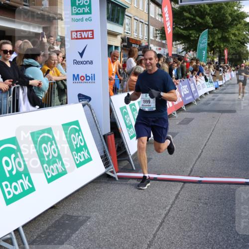 15.09.2024 - PSD Bank Halbmarathon Strokosch-Dieckow http://msf.ph/oto/7092843 15.09.2024 12:11:09 Ziel 1932, 1999, 2059, 2107, 2268, 2455, 2940 meine-sportfotos.de