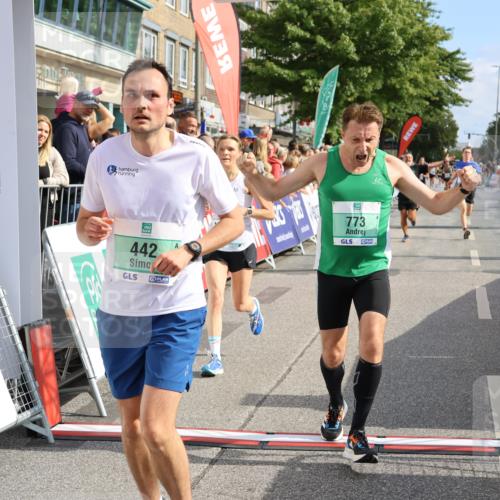 15.09.2024 - PSD Bank Halbmarathon Strokosch-Dieckow http://msf.ph/oto/7092855 15.09.2024 11:44:47 Ziel 442, 773, 962, 1179, 1206, 1227, 1317, 1450, 1583, 1806, 2496, 2554, 2667, 3515 meine-sportfotos.de