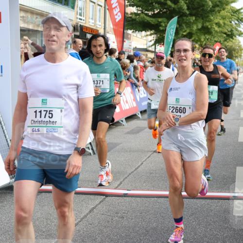 15.09.2024 - PSD Bank Halbmarathon Strokosch-Dieckow http://msf.ph/oto/7092861 15.09.2024 11:38:47 Ziel 764, 828, 903, 935, 989, 1094, 1142, 1170, 1175, 1189, 1371, 1461, 2485, 2660 meine-sportfotos.de