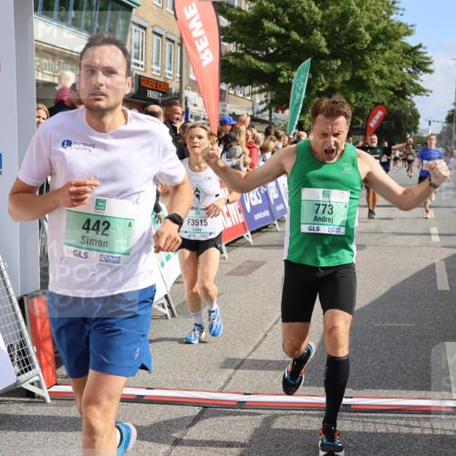 15.09.2024 - PSD Bank Halbmarathon Strokosch-Dieckow http://msf.ph/oto/7092862 15.09.2024 11:44:48 Ziel 442, 773, 962, 1179, 1206, 1227, 1317, 1450, 1583, 1598, 1734, 1806, 2496, 2534, 2554, 3515 meine-sportfotos.de