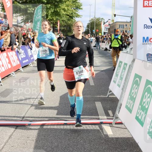 15.09.2024 - PSD Bank Halbmarathon Strokosch-Dieckow http://msf.ph/oto/7092867 15.09.2024 12:16:31 Ziel 2027, 2109, 2244, 2369, 2453, 2859, 3061, 3081, 3082, 3148, 3149, 3465 meine-sportfotos.de