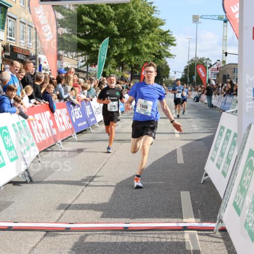 15.09.2024 - PSD Bank Halbmarathon Strokosch-Dieckow http://msf.ph/oto/7092874 15.09.2024 11:44:50 Ziel 442, 773, 1179, 1206, 1227, 1317, 1450, 1583, 1598, 1734, 1806, 2496, 2534, 2554, 3515 meine-sportfotos.de