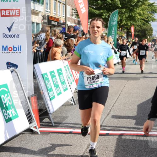 15.09.2024 - PSD Bank Halbmarathon Strokosch-Dieckow http://msf.ph/oto/7092891 15.09.2024 12:16:33 Ziel 2027, 2109, 2244, 2369, 2453, 2859, 3061, 3081, 3082, 3148, 3149, 3165, 3465 meine-sportfotos.de