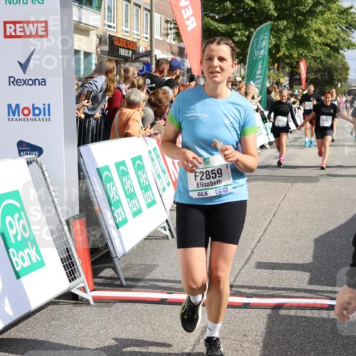 15.09.2024 - PSD Bank Halbmarathon Strokosch-Dieckow http://msf.ph/oto/7092897 15.09.2024 12:16:33 Ziel 2027, 2109, 2244, 2369, 2453, 2859, 3061, 3081, 3082, 3148, 3149, 3165, 3465 meine-sportfotos.de