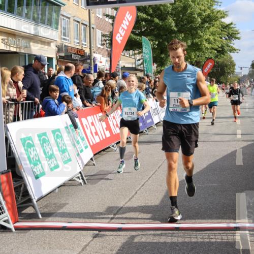 15.09.2024 - PSD Bank Halbmarathon Strokosch-Dieckow http://msf.ph/oto/7092898 15.09.2024 11:39:01 Ziel 935, 1174, 1189, 1222, 1348, 1384, 2485, 2623, 2724 meine-sportfotos.de