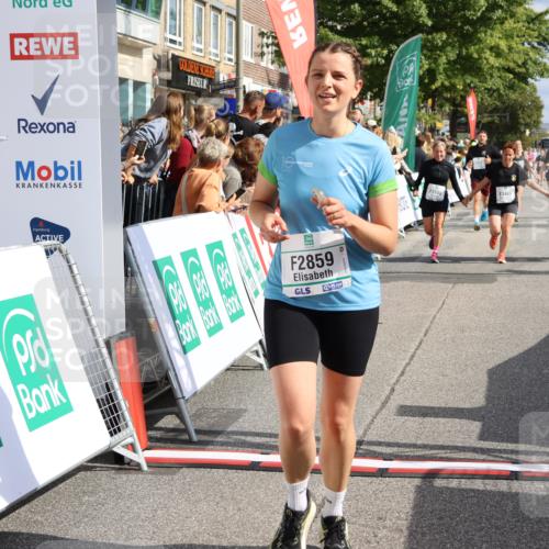 15.09.2024 - PSD Bank Halbmarathon Strokosch-Dieckow http://msf.ph/oto/7092903 15.09.2024 12:16:33 Ziel 2027, 2109, 2244, 2369, 2453, 2859, 3061, 3081, 3082, 3148, 3149, 3165, 3465 meine-sportfotos.de