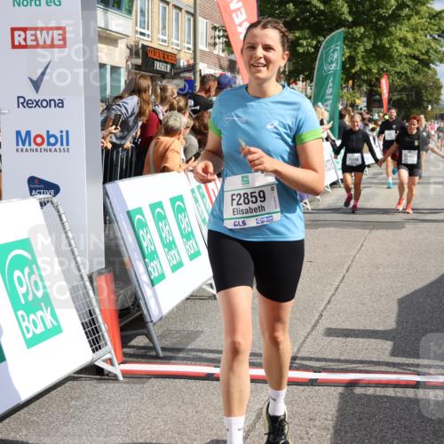 15.09.2024 - PSD Bank Halbmarathon Strokosch-Dieckow http://msf.ph/oto/7092907 15.09.2024 12:16:33 Ziel 2027, 2109, 2244, 2369, 2453, 2859, 3061, 3081, 3082, 3148, 3149, 3165, 3465 meine-sportfotos.de
