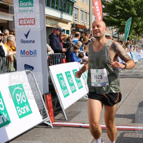 15.09.2024 - PSD Bank Halbmarathon Strokosch-Dieckow http://msf.ph/oto/7092965 15.09.2024 11:45:02 Ziel 1167, 1206, 1598, 1623, 1734, 1806, 2534, 2679 meine-sportfotos.de