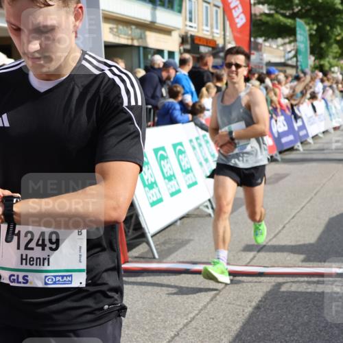 15.09.2024 - PSD Bank Halbmarathon Strokosch-Dieckow http://msf.ph/oto/7092972 15.09.2024 11:39:14 Ziel 912, 1191, 1222, 1249, 1348, 1384, 2233, 2445, 2618, 2623, 2724 meine-sportfotos.de