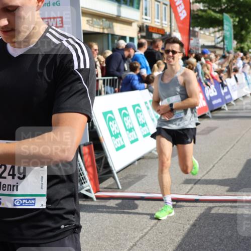 15.09.2024 - PSD Bank Halbmarathon Strokosch-Dieckow http://msf.ph/oto/7092974 15.09.2024 11:39:14 Ziel 912, 1191, 1222, 1249, 1348, 1384, 2233, 2445, 2618, 2623, 2724 meine-sportfotos.de