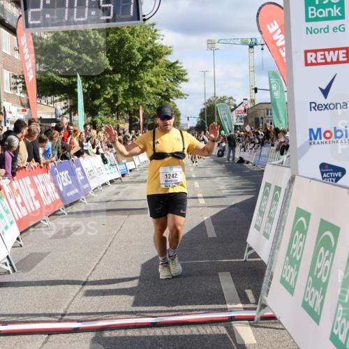 15.09.2024 - PSD Bank Halbmarathon Strokosch-Dieckow http://msf.ph/oto/7093018 15.09.2024 12:11:42 Ziel 1242, 1930, 2005, 2193, 2519, 2540, 2888, 2941, 3530 meine-sportfotos.de