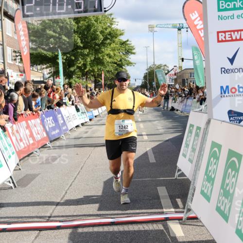 15.09.2024 - PSD Bank Halbmarathon Strokosch-Dieckow http://msf.ph/oto/7093035 15.09.2024 12:11:42 Ziel 1242, 1930, 2005, 2193, 2519, 2540, 2888, 2941, 3530 meine-sportfotos.de