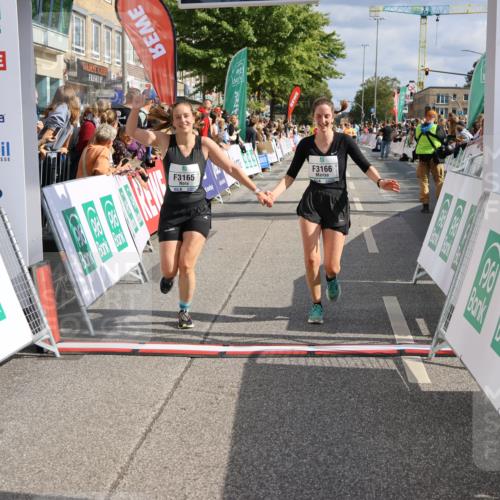 15.09.2024 - PSD Bank Halbmarathon Strokosch-Dieckow http://msf.ph/oto/7093091 15.09.2024 12:16:41 Ziel 2453, 2859, 3061, 3081, 3082, 3148, 3149, 3165, 3166, 3465 meine-sportfotos.de