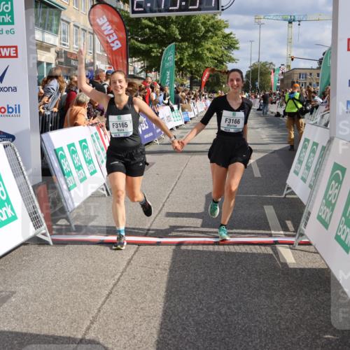 15.09.2024 - PSD Bank Halbmarathon Strokosch-Dieckow http://msf.ph/oto/7093111 15.09.2024 12:16:42 Ziel 2453, 2859, 3061, 3081, 3082, 3097, 3148, 3149, 3165, 3166, 3465 meine-sportfotos.de