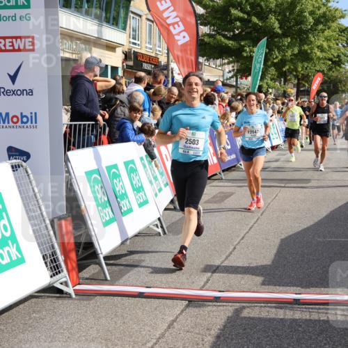 15.09.2024 - PSD Bank Halbmarathon Strokosch-Dieckow http://msf.ph/oto/7093129 15.09.2024 11:45:24 Ziel 916, 949, 1114, 1268, 1280, 1313, 1373, 1415, 1421, 1587, 1737, 1988, 2495, 2503, 2647, 2683, 3514 meine-sportfotos.de