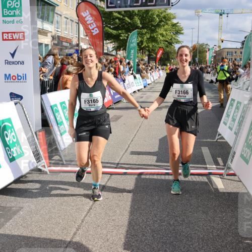 15.09.2024 - PSD Bank Halbmarathon Strokosch-Dieckow http://msf.ph/oto/7093142 15.09.2024 12:16:42 Ziel 2453, 2859, 3061, 3081, 3082, 3097, 3148, 3149, 3165, 3166, 3465 meine-sportfotos.de