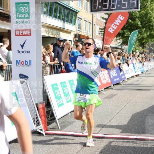 15.09.2024 - PSD Bank Halbmarathon Strokosch-Dieckow http://msf.ph/oto/7093163 15.09.2024 11:39:45 Ziel 739, 913, 933, 954, 1060, 1240, 1266, 1382, 1397, 1424, 2628, 2650 meine-sportfotos.de