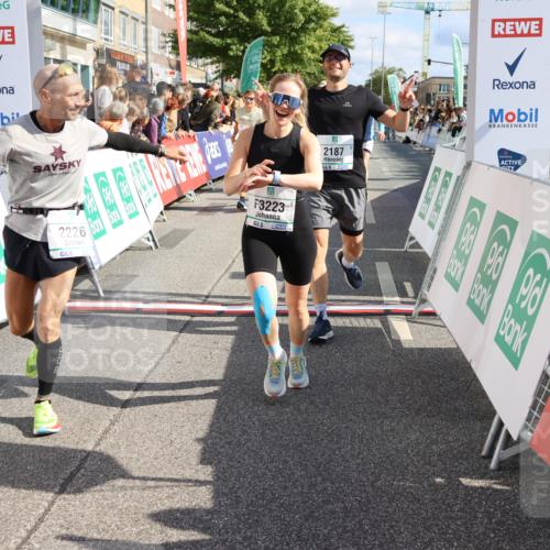15.09.2024 - PSD Bank Halbmarathon Strokosch-Dieckow http://msf.ph/oto/7093201 15.09.2024 12:11:58 Ziel 1634, 2005, 2031, 2187, 2193, 2197, 2220, 2226, 2405, 2406, 2575, 2782, 2884, 3209, 3223, 3521 meine-sportfotos.de