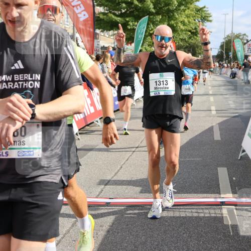 15.09.2024 - PSD Bank Halbmarathon Strokosch-Dieckow http://msf.ph/oto/7093208 15.09.2024 11:45:29 Ziel 949, 1268, 1280, 1313, 1373, 1421, 1587, 1737, 1988, 2495, 2503, 2647, 2683 meine-sportfotos.de
