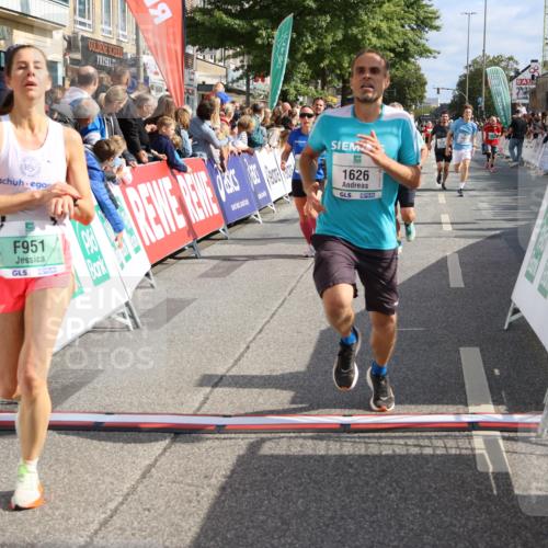15.09.2024 - PSD Bank Halbmarathon Strokosch-Dieckow http://msf.ph/oto/7093286 15.09.2024 11:45:45 Ziel 780, 835, 951, 957, 973, 1138, 1407, 1437, 1454, 1477, 1626, 1791, 2310, 2332, 2632, 2851 meine-sportfotos.de