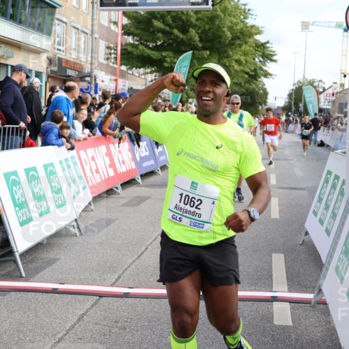 15.09.2024 - PSD Bank Halbmarathon Strokosch-Dieckow http://msf.ph/oto/7093346 15.09.2024 11:40:09 Ziel 940, 961, 1062, 1145, 1156, 1255, 1290, 1591, 2551 meine-sportfotos.de
