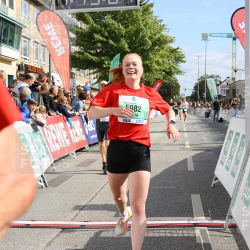 15.09.2024 - PSD Bank Halbmarathon Strokosch-Dieckow http://msf.ph/oto/7093348 15.09.2024 11:45:55 Ziel 780, 835, 951, 957, 973, 982, 1138, 1209, 1407, 1437, 1626, 1791, 2310, 2332, 2483 meine-sportfotos.de