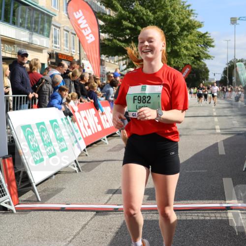 15.09.2024 - PSD Bank Halbmarathon Strokosch-Dieckow http://msf.ph/oto/7093361 15.09.2024 11:45:55 Ziel 780, 835, 951, 957, 973, 982, 1138, 1209, 1407, 1437, 1626, 1791, 2310, 2332, 2483 meine-sportfotos.de