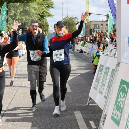 15.09.2024 - PSD Bank Halbmarathon Strokosch-Dieckow http://msf.ph/oto/7093391 15.09.2024 12:17:15 Ziel 1157, 2117, 2270, 2277, 2526, 2686, 2969, 3102, 3109, 3118, 3140, 3193, 3558 meine-sportfotos.de