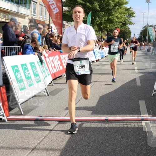 15.09.2024 - PSD Bank Halbmarathon Strokosch-Dieckow http://msf.ph/oto/7093403 15.09.2024 11:46:03 Ziel 780, 835, 982, 1209, 1351, 1975, 2483, 2705, 2988 meine-sportfotos.de