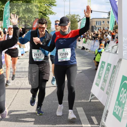 15.09.2024 - PSD Bank Halbmarathon Strokosch-Dieckow http://msf.ph/oto/7093408 15.09.2024 12:17:15 Ziel 1157, 2117, 2270, 2277, 2526, 2686, 2969, 3102, 3109, 3118, 3140, 3193, 3558 meine-sportfotos.de
