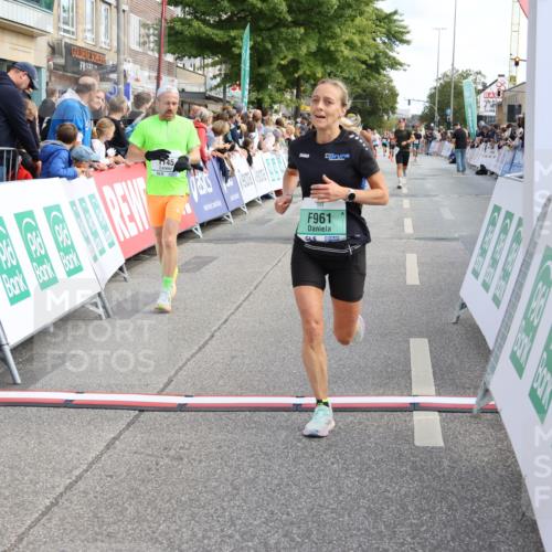15.09.2024 - PSD Bank Halbmarathon Strokosch-Dieckow http://msf.ph/oto/7093414 15.09.2024 11:40:16 Ziel 940, 961, 1062, 1081, 1145, 1156, 1290, 1360, 1440, 1591, 2551 meine-sportfotos.de