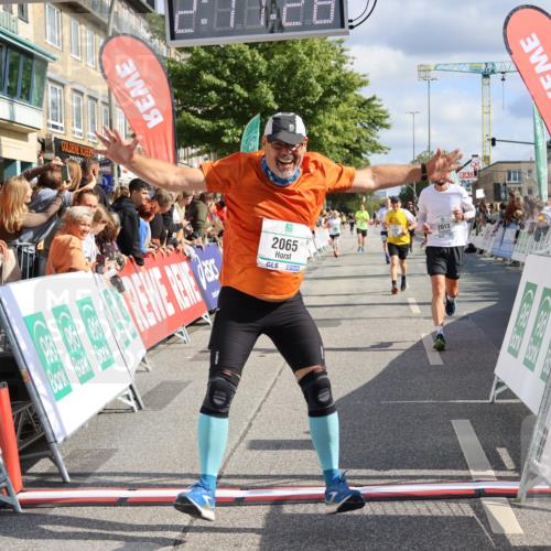 15.09.2024 - PSD Bank Halbmarathon Strokosch-Dieckow http://msf.ph/oto/7093437 15.09.2024 12:12:19 Ziel 1856, 2001, 2013, 2065, 2120, 2202, 2227, 2809, 2810, 3531 meine-sportfotos.de