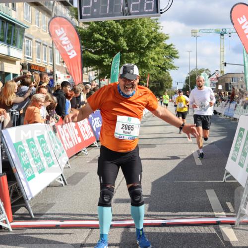 15.09.2024 - PSD Bank Halbmarathon Strokosch-Dieckow http://msf.ph/oto/7093439 15.09.2024 12:12:19 Ziel 1856, 2001, 2013, 2065, 2120, 2202, 2227, 2809, 2810, 3531 meine-sportfotos.de