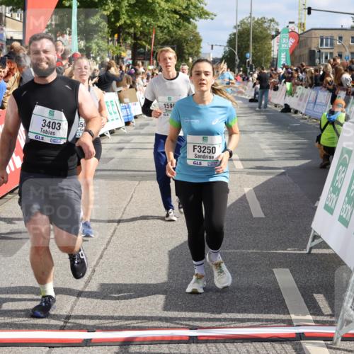 15.09.2024 - PSD Bank Halbmarathon Strokosch-Dieckow http://msf.ph/oto/7093480 15.09.2024 12:17:24 Ziel 792, 1157, 1596, 2117, 2270, 2277, 2305, 2306, 2686, 2969, 3109, 3118, 3130, 3193, 3250, 3403, 3425, 3507, 3558 meine-sportfotos.de